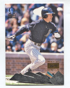 2000 Pacific Omega Premiere Date #7 Steve Finley #/77 Arizona Diamondbacks