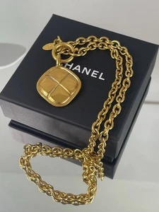 Chanel Diamond Shaped Metalasse Necklace - Picture 1 of 9