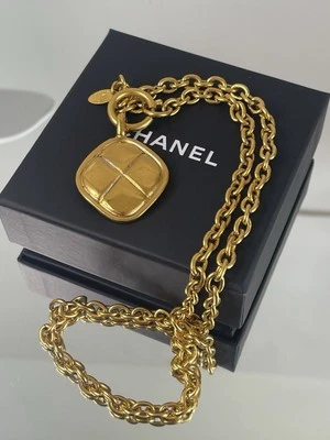Chanel Diamond Shaped Metalasse Necklace   - Image 1 of 4