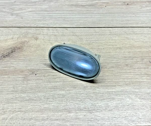 Acura RL 2005-2012 puerta delantera izquierda agarre lámpara courtesey carcasa marfil OEM - Imagen 1 de 4