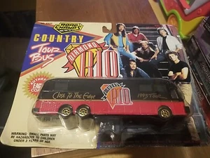 Road Champs Country Diamond Rio Eagle Coach Tour Bus Mint On Warped Card - Picture 1 of 2