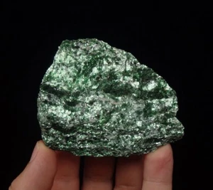 MUSCOVITE var. FUCHSITE --- NORWAY Finnmark - Kautokeino - Gaskkabeaivári /pl328 - Picture 1 of 15