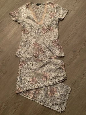 Conjunto de pijama de dos piezas con estampado de guepardo talla S estampado de guepardo Y2K Jones New York de colección Foto 1 de 4