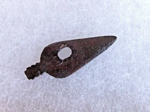 RARE SIOUX METAL TRADE POINT W/BULLET HOLE FOUND LITTLE BIG HORN-JACKSON COA - Picture 1 of 5