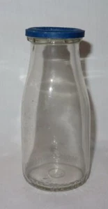 Vintage HALF PINT Milk Bottle w/ Cap ~ YEGAN DAIRY PRODUCTS - Picture 1 of 6