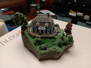 Danbury Mint  Colin Gough Fisherman’s Cove Village Piece - Picture 1 of 3
