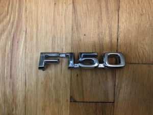 Emblema de guardabarros delantero Ford F150 1980-1986 E0TB-16B114-B - Imagen 1 de 3