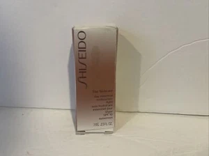 SHISEIDO day essentials moisturizer light, .23 OZ TRAVEL SIZE MINI BOXED - Picture 1 of 3