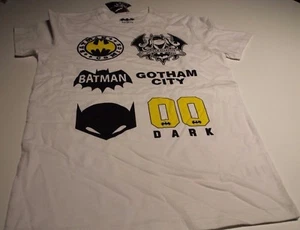 NEW DC COMICS BATMAN COTTON WHITE T-SHIRT LADIES SIZE XXS  - Picture 1 of 1