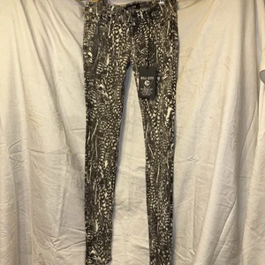 Kill City Junkies Jeans Feathers And Bird Skulls NWT Size 24 Super Skinny Retro - Picture 1 of 9