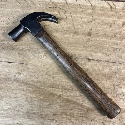 Vintage STANLEY 16oz Claw Hammer Made in England - Image 1 of 4