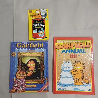 The Garfield Selection Garfield Annual 1991 UK and Do or Diet by Jim Davis - image 1 of 4