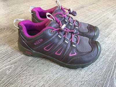 Keen Oakridge Girls Trail Hiking Running Shoes Youth Size 2 Plum Purple 1015193 - Image 1 of 4