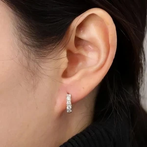 Hermosos aretes Hoopla de diamantes blancos con certificación de 1 quilate en plata de ley 925 - Imagen 1 de 4