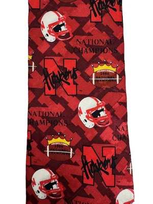 MERGE 左丝绸领带 内布拉斯加大学 Cornhuskers Huskers 足球领带 — 第 1/3 张图片