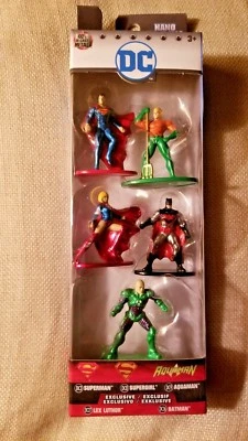 DC 漫画 NANO METALFIGS 超人、AQUAMAN、SUPERGIRL、BATMAN 和 LEX LUTHOR 全新带盒 — 第 1/4 张图片