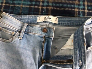 ladies / girls light blue jeans by holister size 9s - Picture 1 of 10