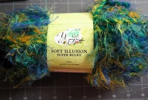 Yarn Bee Soft Illusions Supery Bulky Yarn 4 Oz Skein Sassy - Picture 1 of 3
