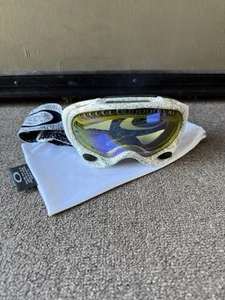 Oakley Crowbar White Logo Text Snow Ski Googles High Intensity Yellow Lens - Picture 1 of 12