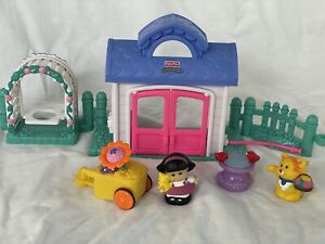 VTG Rare 2001 Fisher Price Little People Garden House COMPLETE EUC w/ Sonya Lee