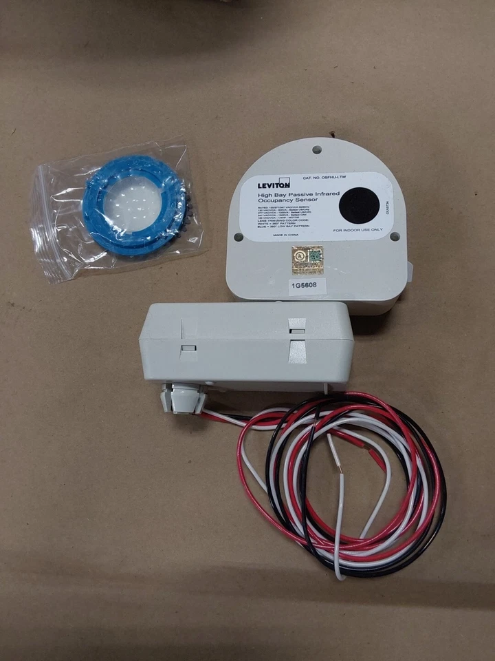 Leviton OSFHU-LTW High Bay Passive Infrared Occupancy Sensor - Image 1 of 2