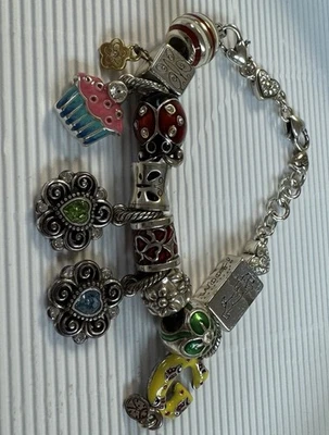 Pulsera de cuentas Brighton Charms Cupcake, trébol, dama insecto, corazones, piedras de nacimiento Foto 1 de 4