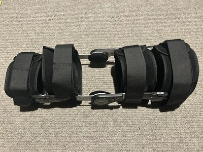 Ottobock Professional Hinged Knee Support, Fully Adjustable, Brand new - Image 1 of 4