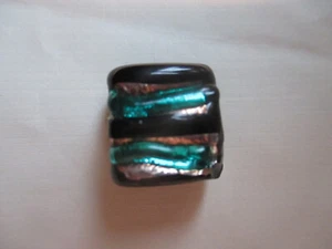 ANTIQUE CHARMSTRING SQUARE SHAPE PAPERWEIGHT GLASS BUTTON 3/4" - Picture 1 of 2