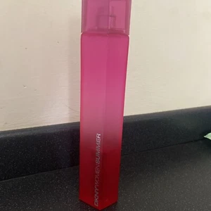 DKNY WOMEN SUMMER Energising Eau de Toilette Spray 100ml -Approx 30 Ml - Picture 1 of 5