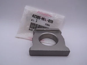 NOS Honda CBR1000RR 200607 CBR1000RR Repsol 2007 Rear Axle Collar 42305-MEL-D20 - Picture 1 of 4