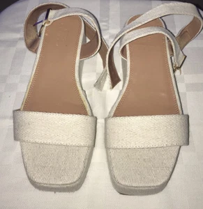 Sandalias de tacón de cuña con plataforma beige con correas en el tobillo talla 7W de ASOS Design para mujer - Imagen 1 de 10