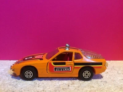 CORGI SUPERBE PORSCHE 924 NEUF SANS BOITE 1/43 E2 - Photo 1/4