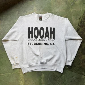 Vintage 90's Soffee Adult Fleece Fort Benning HOOAH Army Crewneck Sweatshirt L - Picture 1 of 4