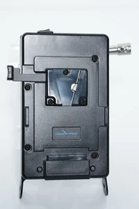Placa adaptadora de batería Indipro con montaje en V con salida D-Tap y abrazadera de montaje - Imagen 1 de 3