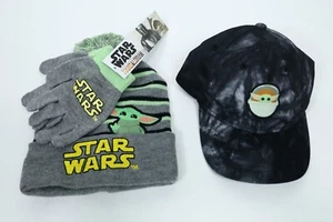 Boys 3 Piece Star Wars Mandalorian Beanie Cap Gloves Set One Size NEW - Picture 1 of 3