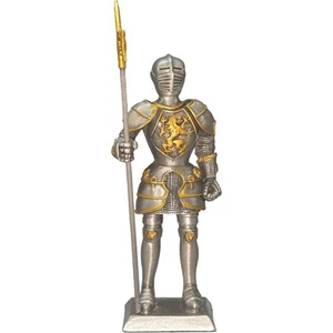Cavaliere di peltro con alabarda - Foto 1 di 5