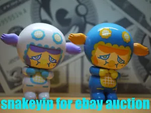 Honeybaby x Toumari Touma Secret Zmy & Debbu giocattolo in vinile + bonus Kidrobot - Foto 1 di 4