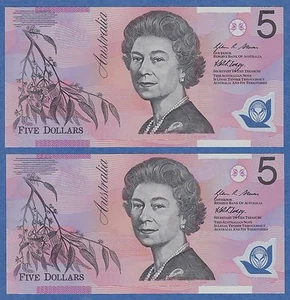 Australia 2 notes of 5 Dollars SAME SERIAL Number UNC Queen Elizabeth P 57f 2008 - Picture 1 of 2