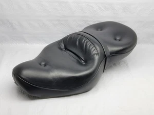 2007 Harley Sportster XL 1200 883 OEM Pillow & Wide Passenger Seat Saddle  - Foto 1 di 20