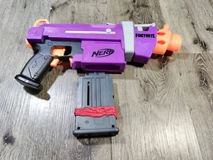Nerf Fortnite DP-E Dart Blaster Toy Gun Purple Pistol by Hasbro - Picture 1 of 7