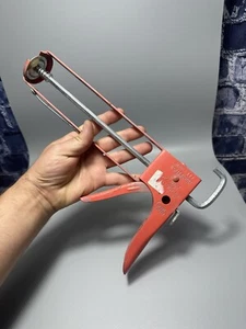 Newborn P/# 111 Professional Steel Skeleton Caulking Gun 9" Silicone Painting - Picture 1 of 5