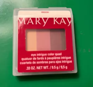 Mary Kay EYE INTRIGUE Color Quad RARE Discontinued NEW Free Shipping - Picture 1 of 2