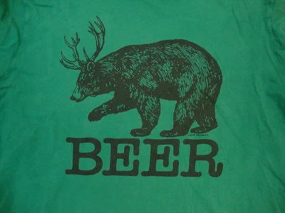 Camiseta verde suave humor divertido combo oso y ciervo "cerveza" celebridad local M Foto 1 de 3