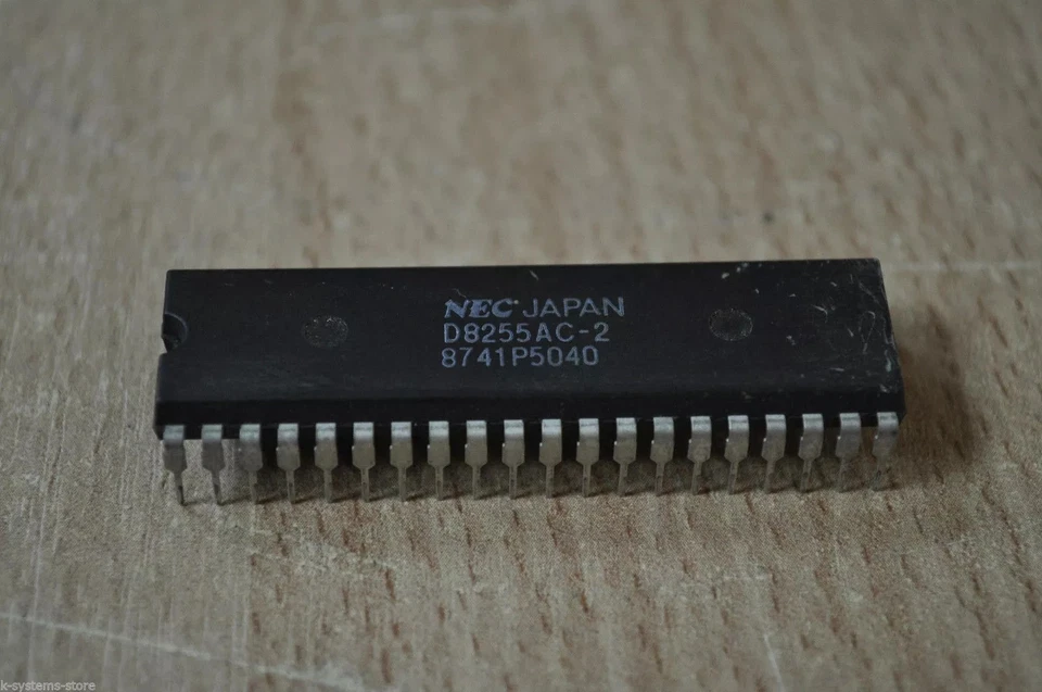 NEC D8255AC-2 8741P5040 Programmable Peripheral Communication Interface-IC Japan - Image 1 of 1