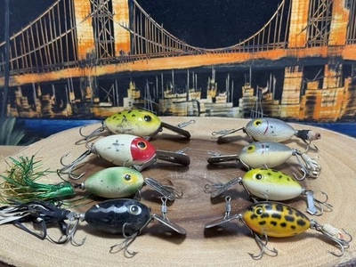 Lote de (8) señuelos de pesca Fred Arbogast Arbo~Gaster Crankbait Foto 1 de 4