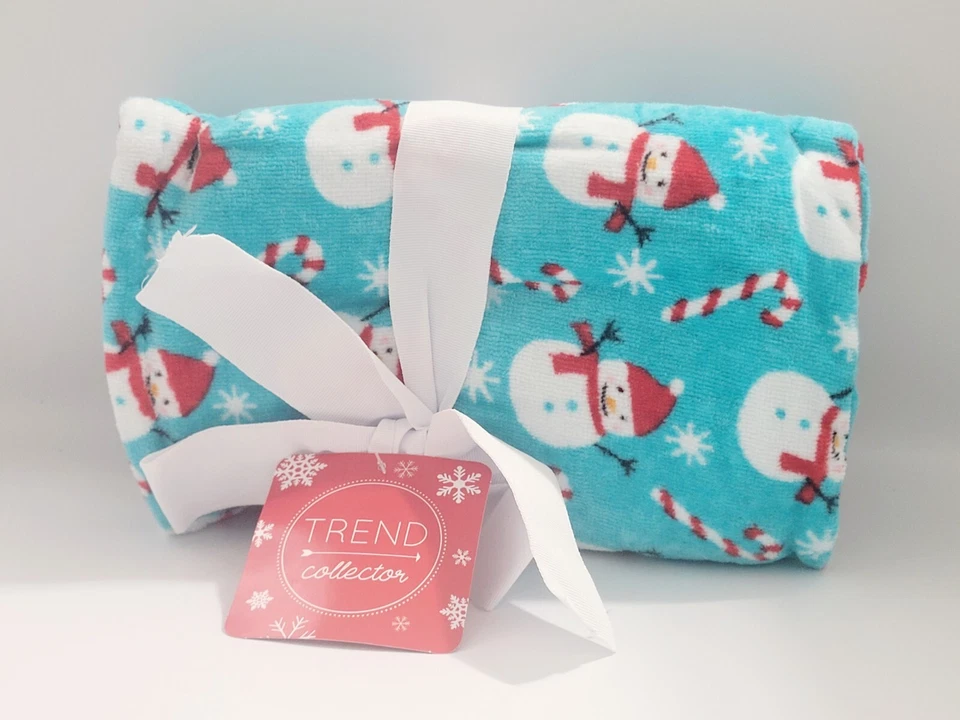 Paquete de tela de costura y artesanía precortada Create It 18"x30", gnomos navideños, Foto 1 de 4