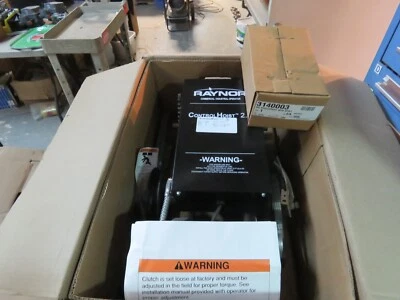 RAYNOR CONTROL HOIST 2.0 STANDARD CSH243SS OVERHEAD DOOR OPENER NEW IN BOX - Image 1 of 4