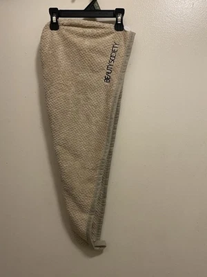 Toalla envolvente turbante para secado de cabello beige Beauty Society nueva en paquete Foto 1 de 4