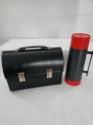 Fiambrera vintage negra domo para trabajador con termo Foto 1 de 4