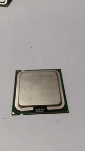 Processeur Intel Celeron D 331 2,66 GHz 2,66 GHz/256/533 SL98V, socket 775 - Photo 1/1